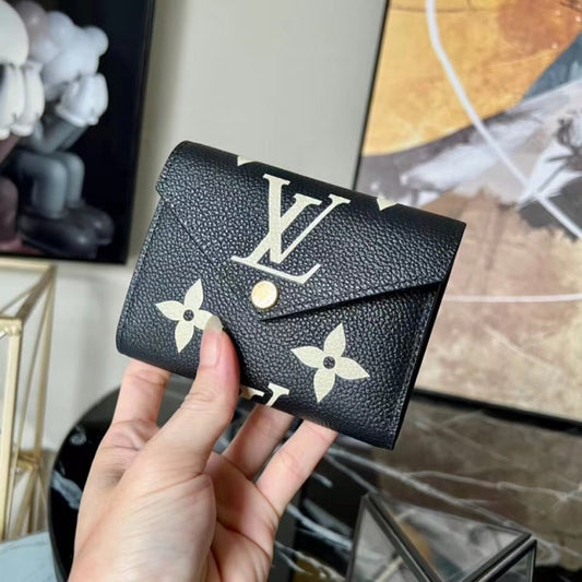 Louis Vuitton Black Zippy Wallet WLB01280