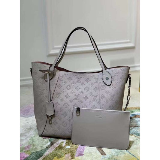 Louis Vuitton Hina Hand Bag BGMP1323