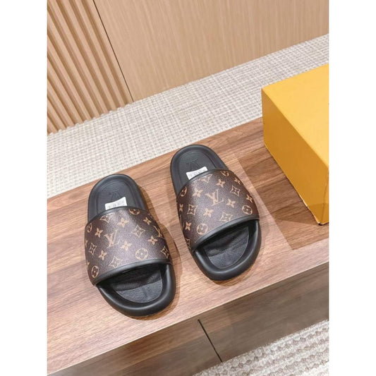 Louis Vuitton Sandals SHS05667