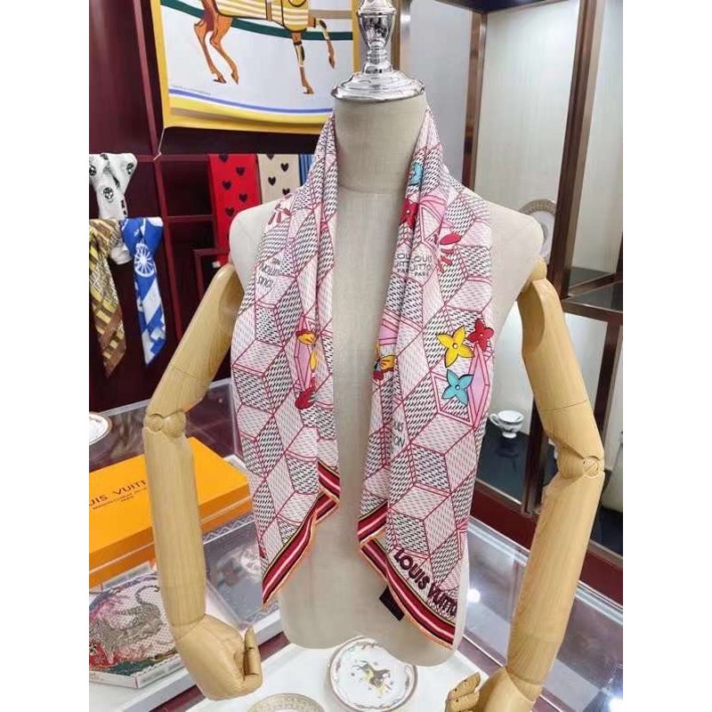 Louis Vuitton Twill Silk Square Scarf SS006081