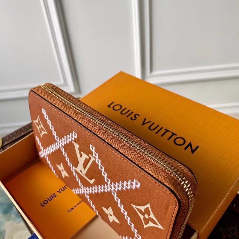 Louis Vuitton Zippy Wallet WLB01355