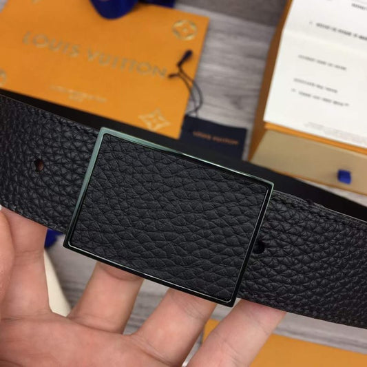 Louis Vuitton Classic Belt WB001032