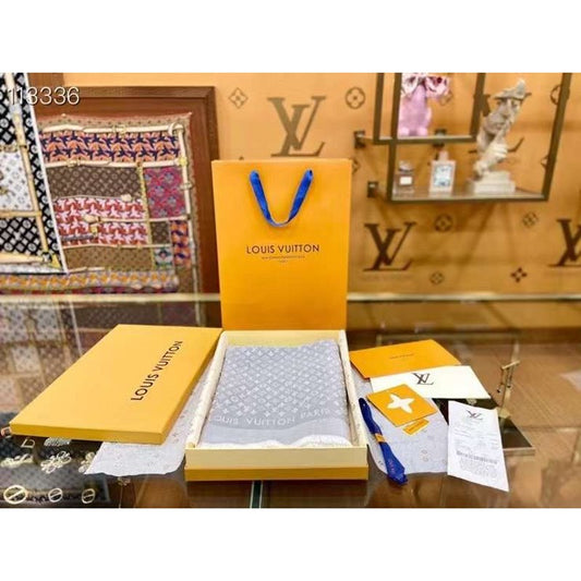 Louis Vuitton Cotton Scarf SS001295