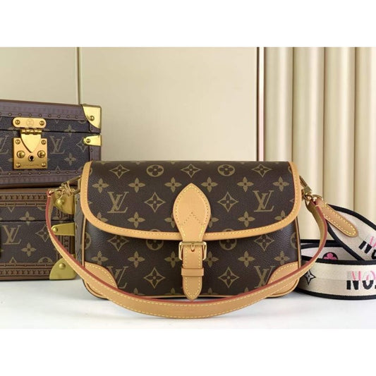 Louis Vuitton Diane Hand Bag BG02023
