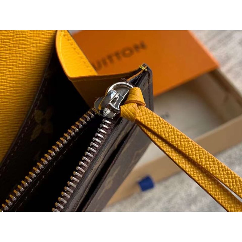 Louis Vuitton Emily Wallet WB001330