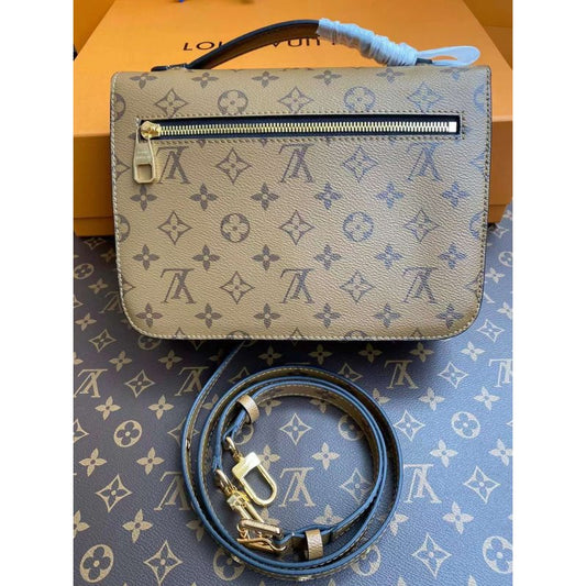 Louis Vuitton Metis Hand Bag BGMP1728
