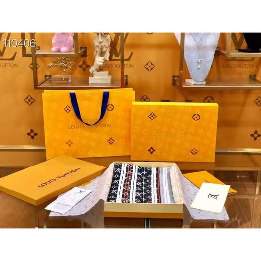 Louis Vuitton Muberry Silk Scarf SS001308