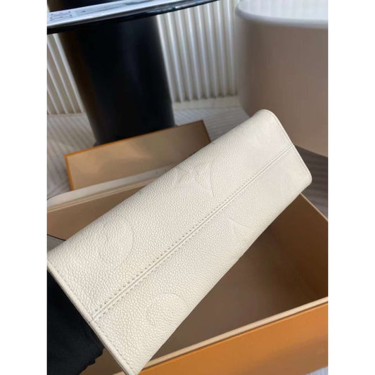 Louis Vuitton Onthego Hand Bag BG02041