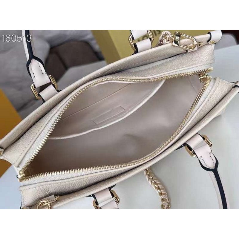 Louis Vuitton Onthego Hand Bag BG02044