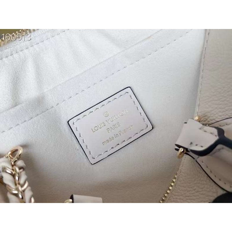 Louis Vuitton Onthego Hand Bag BG02044