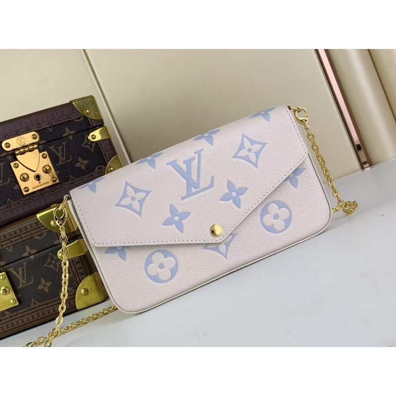 Louis Vuitton Pochette Chain Bag BG02039