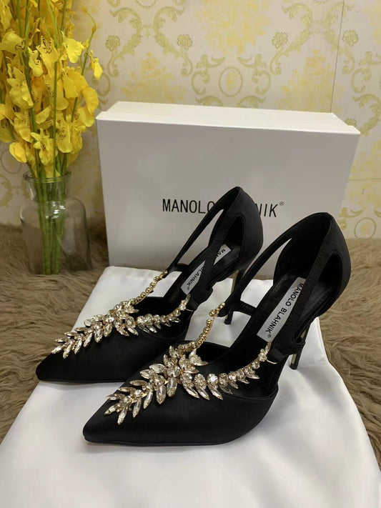 Manolo Blahnik Slingback Pumps SHS03854