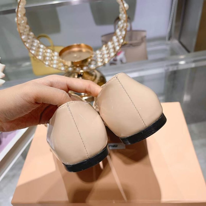 Miu Miu Mary Jane Shoes SH00306