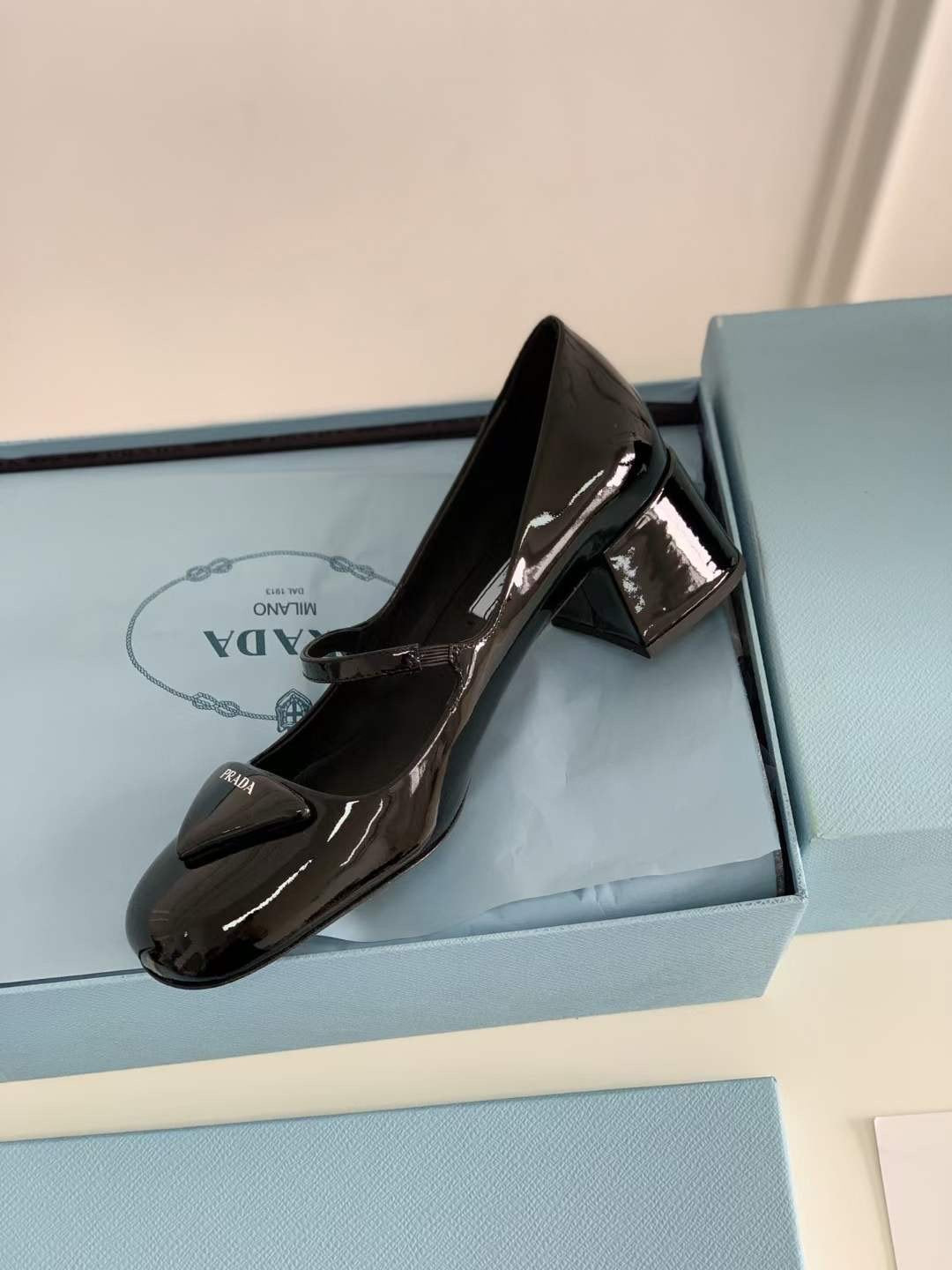 Prada Square Toe mary Jane Shoes  SHS04386