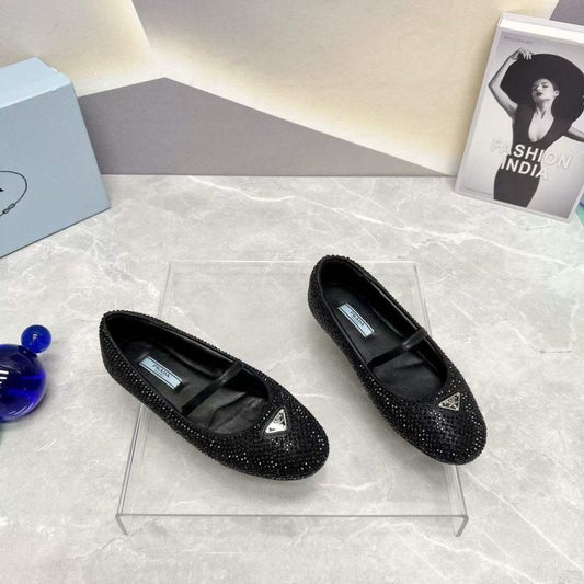 Prada Round Head Triangle Flat Series SH00092