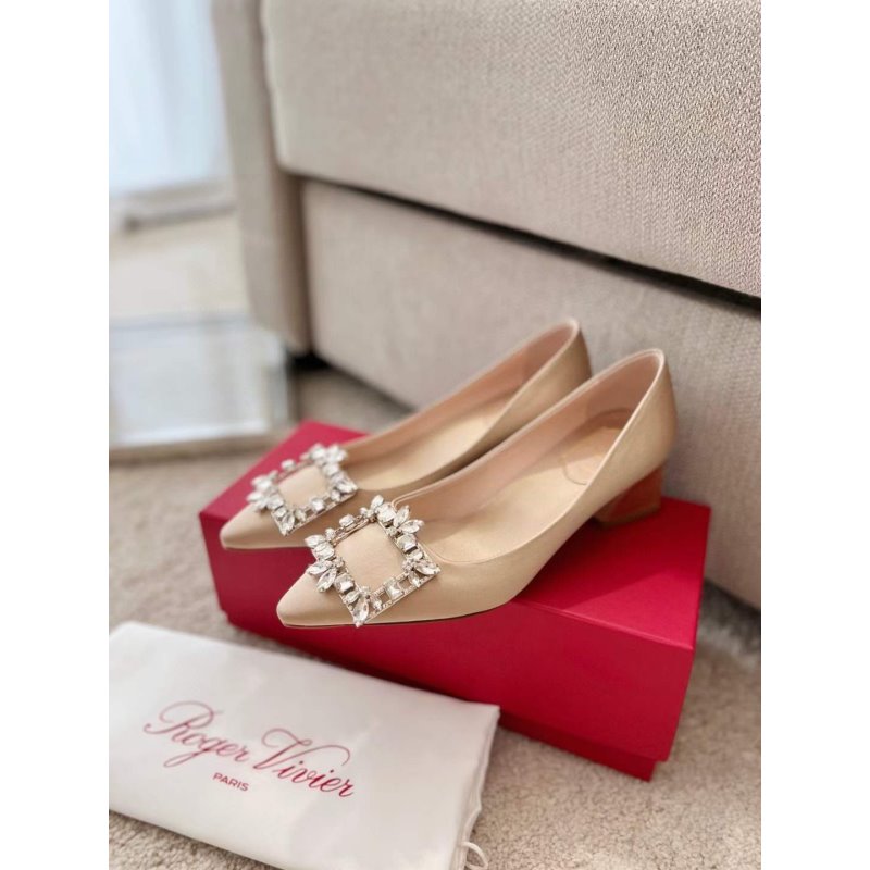 Roger Vivier Diamond Button Heeled Shoes SH00205
