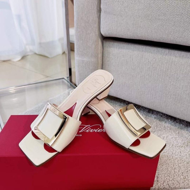 Square Button Mueller Shoes SH00127