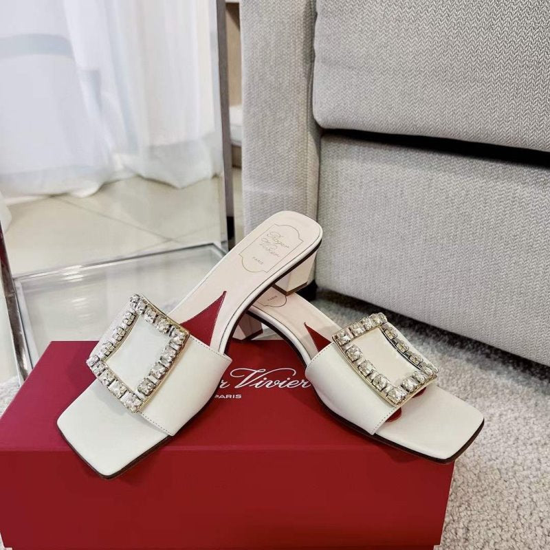 Square Button Mueller Shoes SH00130