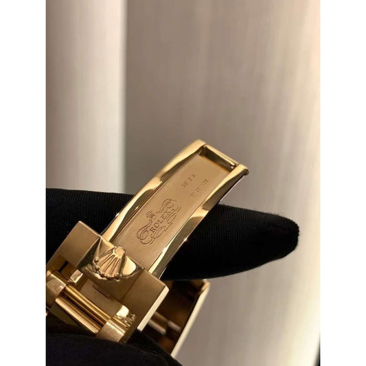 Oyster Perputal Wrist Watch WAT02064