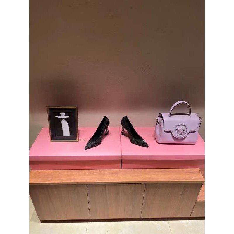 Saint Laurent High Heeled Shoes SHS05279
