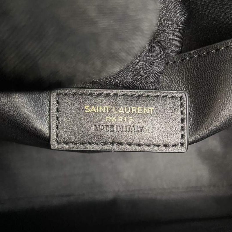 Saint  Laurent Manhattan Shoulder Bag BGMP1627