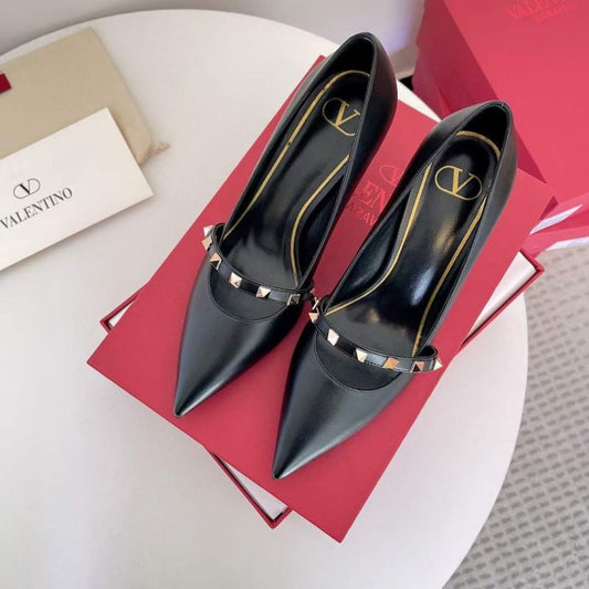 Valentino Classic Rivet Heeled Shoes SH00157