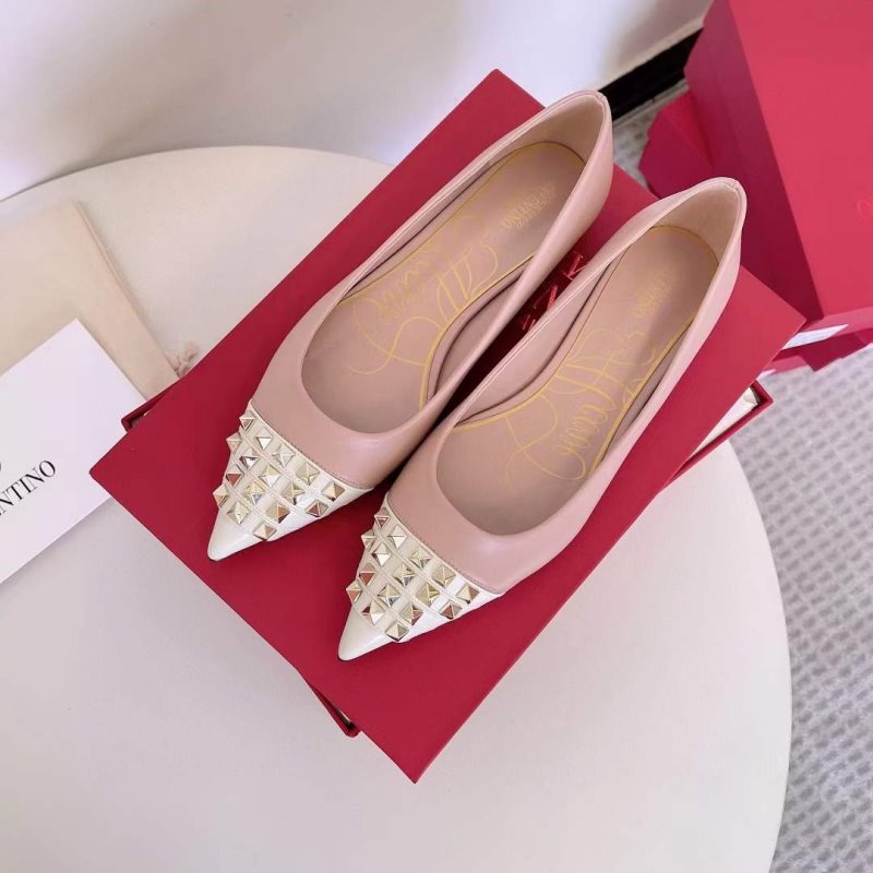 Classic Rivet Shoes SH00160