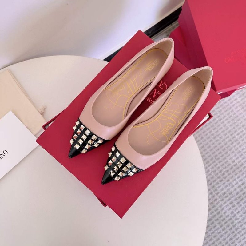 Classic Rivet Shoes SH00162