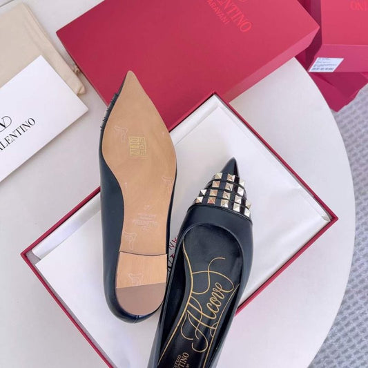 Valentino Classic Rivet Shoes SH00164