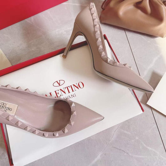 Valentino Classic Rivet Shoes SH00174