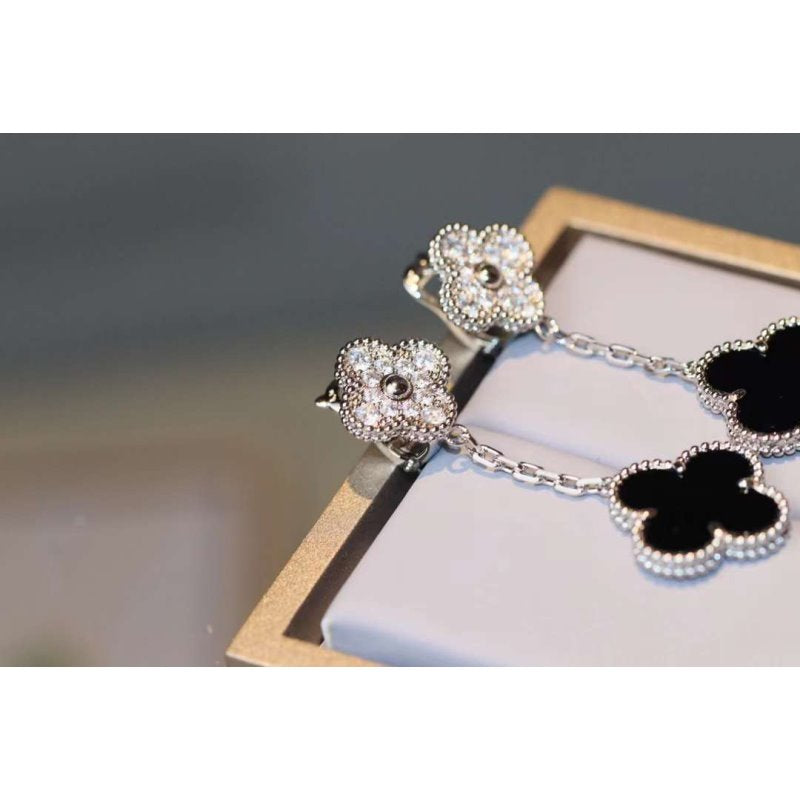 Van Cleef and Arpels Earrings JWL01140