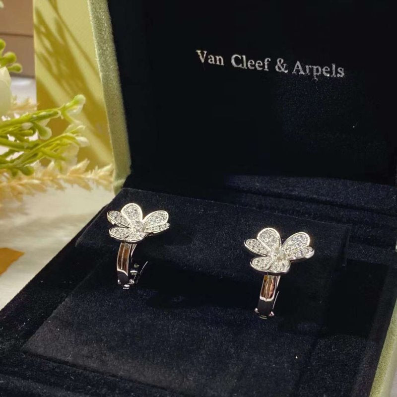 Van Cleef and Arpels Four Leaf clover Earrings JWL01138