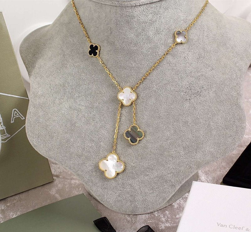 Van Cleef and Arpels Van Kjabel Lucky Necklace JWL00417