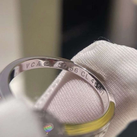 Van Cleef and Arpels Diamond Rose Flower Ring JWL00144