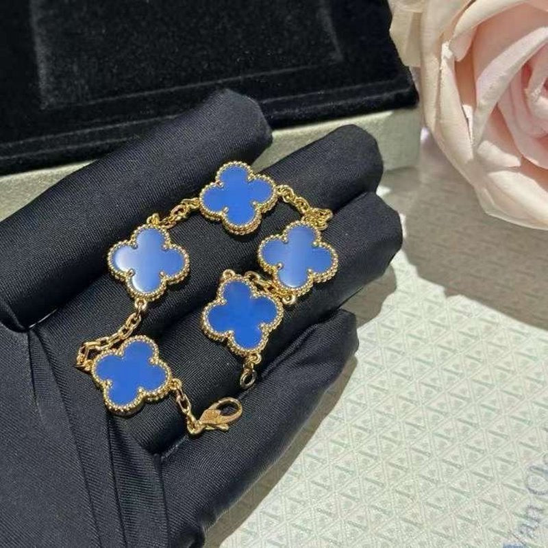 Van Cleef and Arpels Four Leaf Clover Bracelet JWL00171
