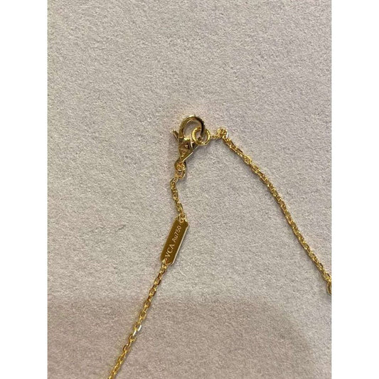 Van Cleef and Arpels Four Leaf Clover Chain JWL00221