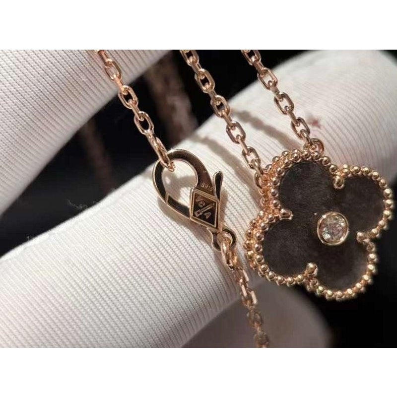 Van Cleef and Arpels Four Leaf Clover Necklace JWL00163