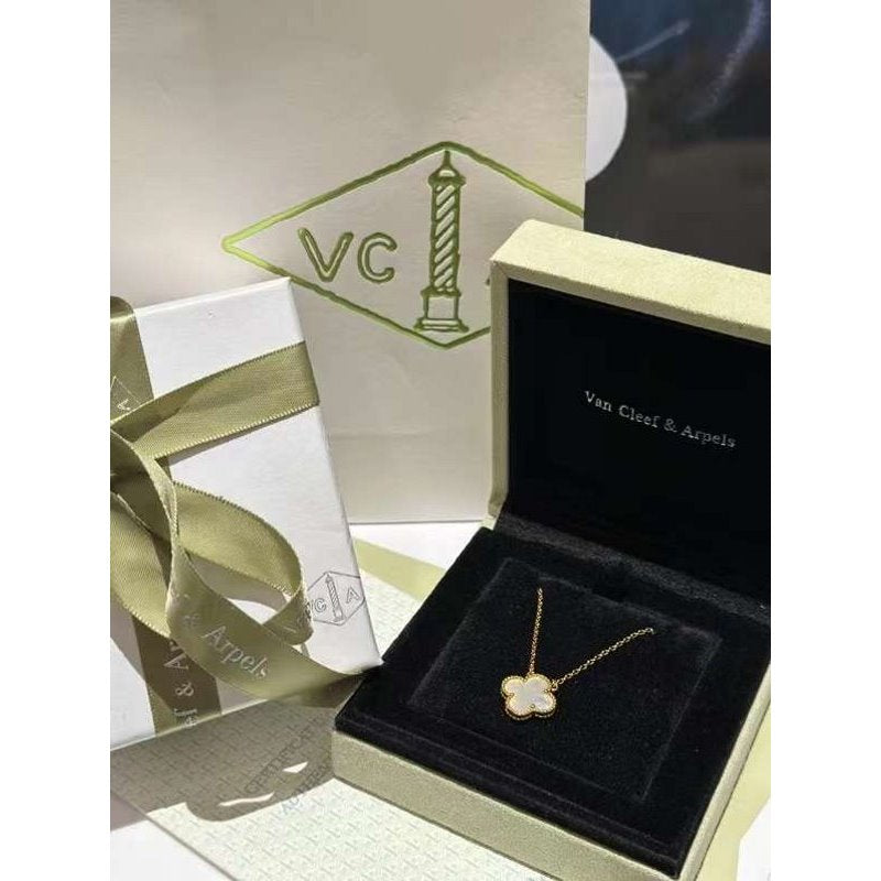 Van Cleef and Arpels Four Leaf Clover Necklace JWL00167