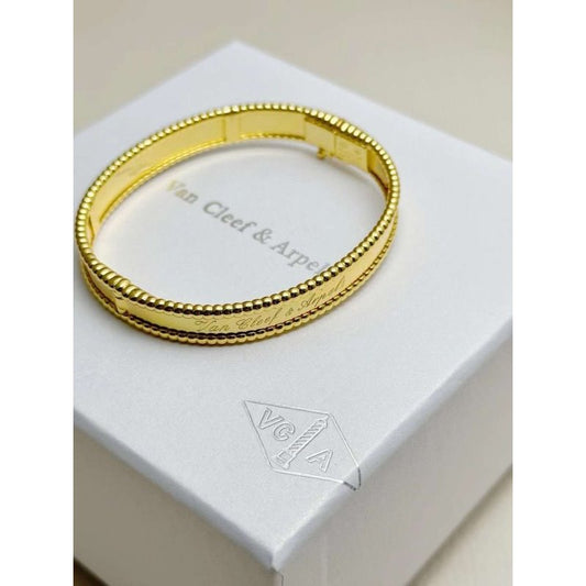 Van Cleef and Arpels Perlee Bracelet JWL00119