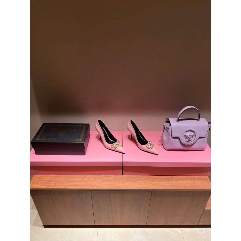 Versace High Heeled Pointed Shoes SHS05175