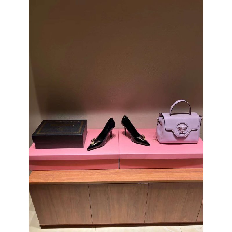 Versace High Heeled Pointed Shoes SHS05177