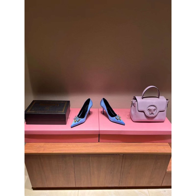 Versace High Heeled Pointed Shoes SHS05179