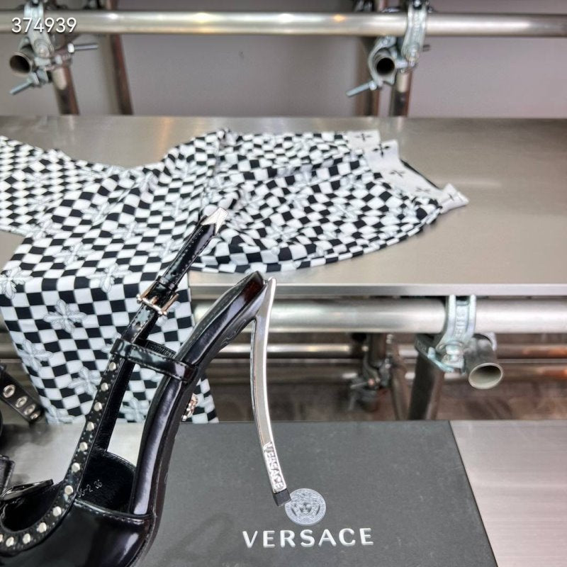 Versace High Heeled Sandals SHS05182