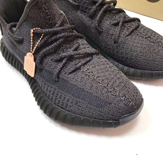 Yeezy Black Boost 350 v2 Sneakers SYZ00088