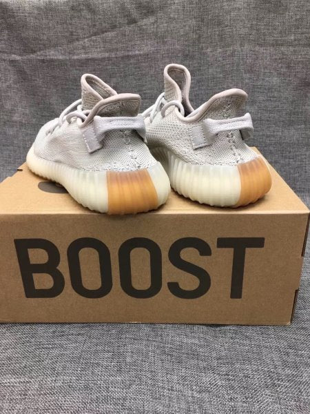 Yeezy White Boost 350 V2 Sneakers SHS00318