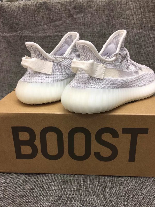 Yeezy White Boost 350 v2 Sneakers SYZ00067