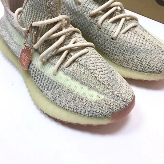 Yeezy White Boost 350 v2 Sneakers SYZ00089