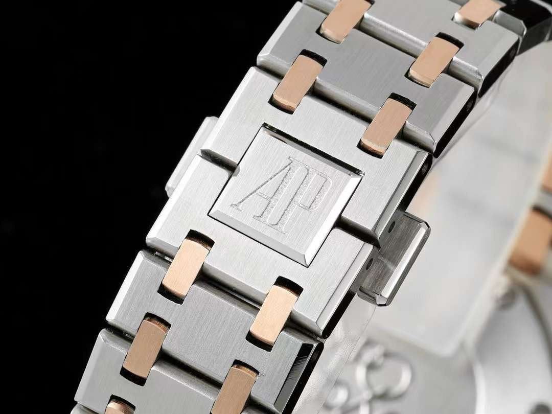 Audemars Piguet Royal Oak Offshore Series Wrist Watch WAT02104