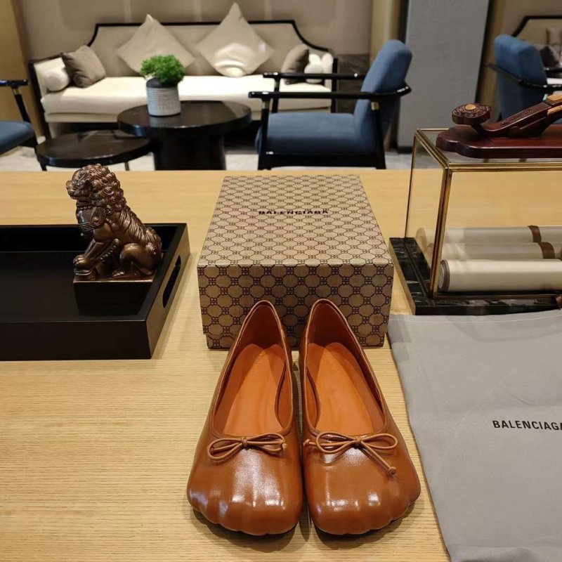 Balenciaga Flat sole Shoes SHS04711