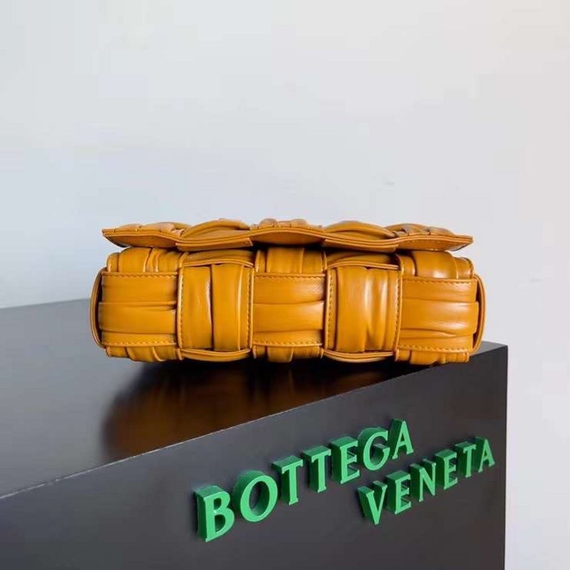 Bottega Veneta Cassette Shoulder Bag BGMP0277